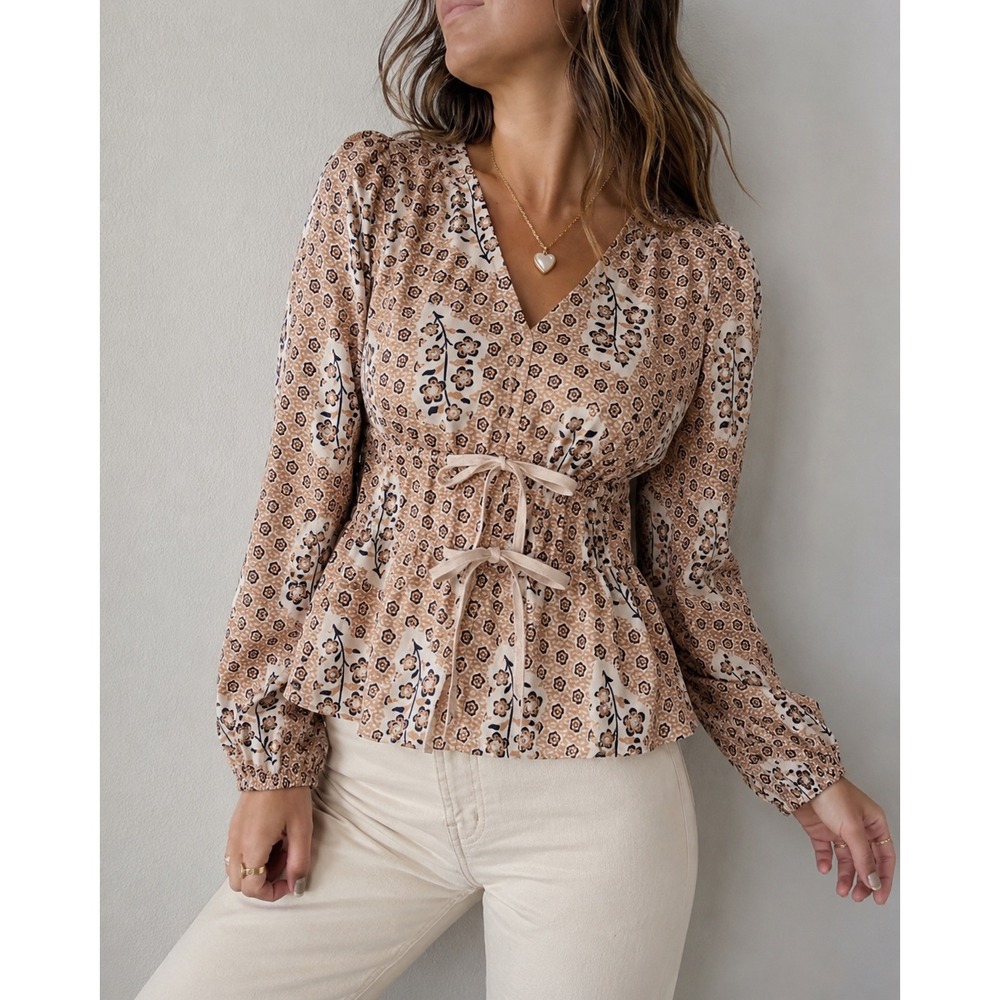 Spartina Loretta Blouse 1859 Lighthouse Petite Fleur XS Tan Floral Tie Front